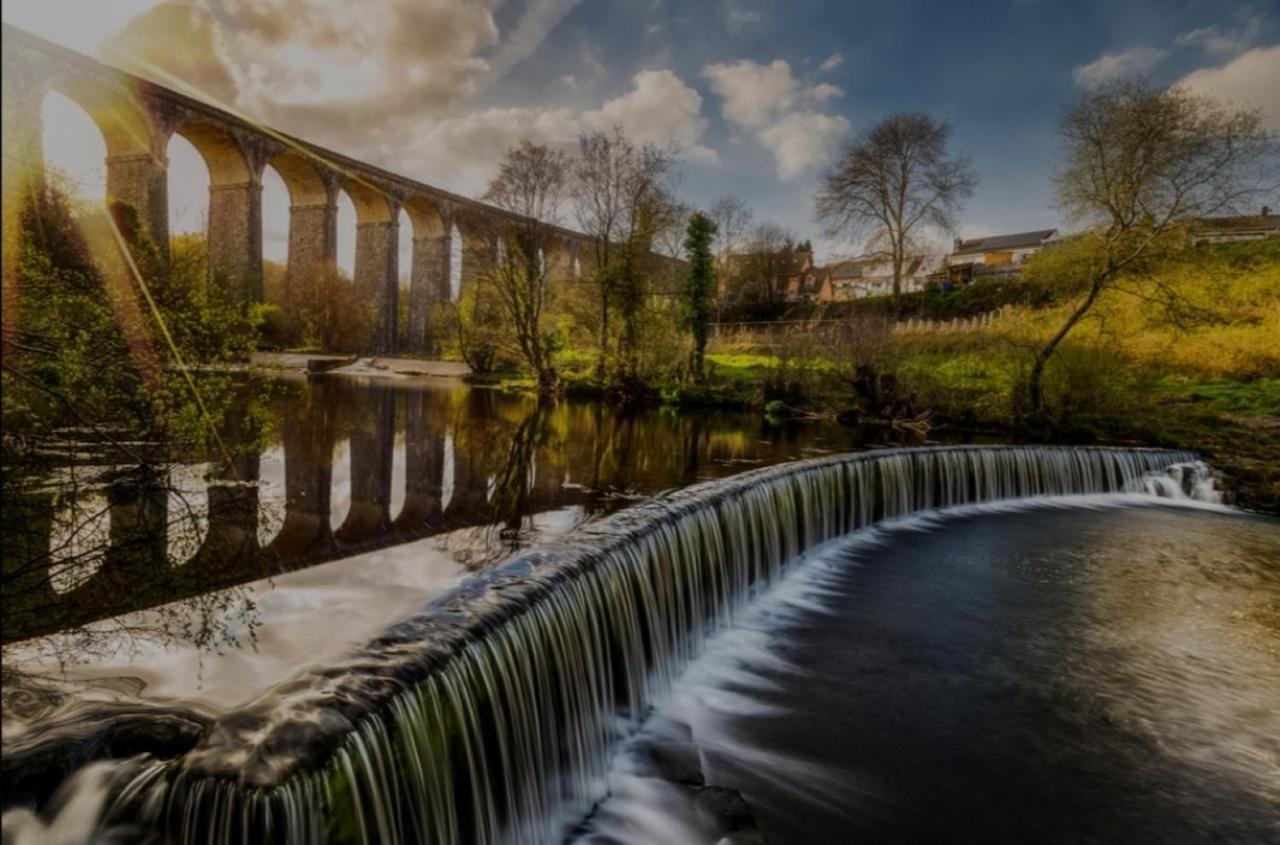 Appartamento Viaduct View - Cefn Coed Merthyr Tydfil Esterno foto
